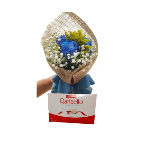 Buquê Azul com Rafaello, buquês de flores com entrega em Aracaju