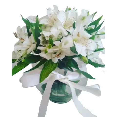Arranjo de Astromélias, buquês de flores com entrega em Aracaju